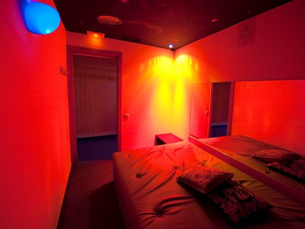 Club Liberal Barcelona Open Cama Habitacion Privada