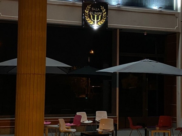 Club Liberal Francia Sala Olimpo Exterior