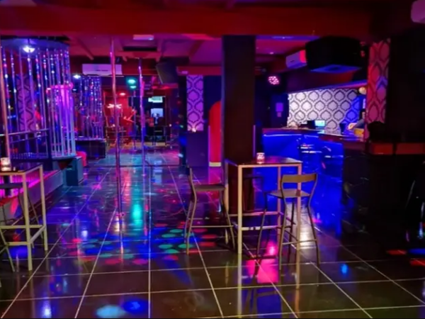 Club Liberal Tenerife Mystique Zona Comun Barra Poledance