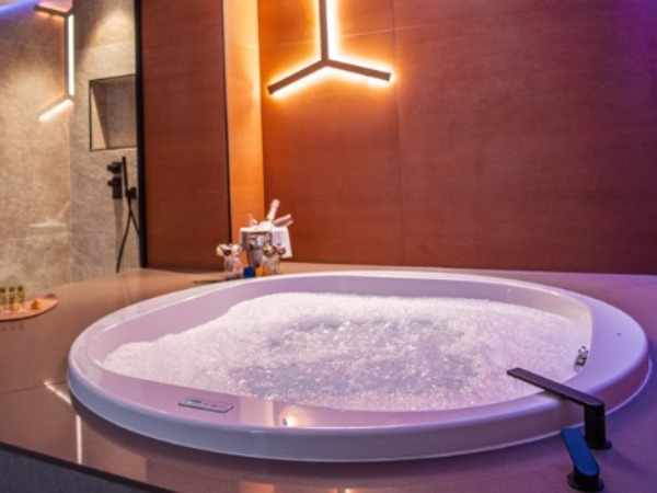 Hotel Felix Tarragona - Hotel romantico tarragona secret love hotels- jacuzzi