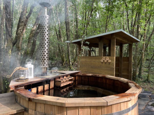 Hotel Romantico Galicia Cabanas das Chousas GLAMPING Aire Libre Bañera Nordica Bosque