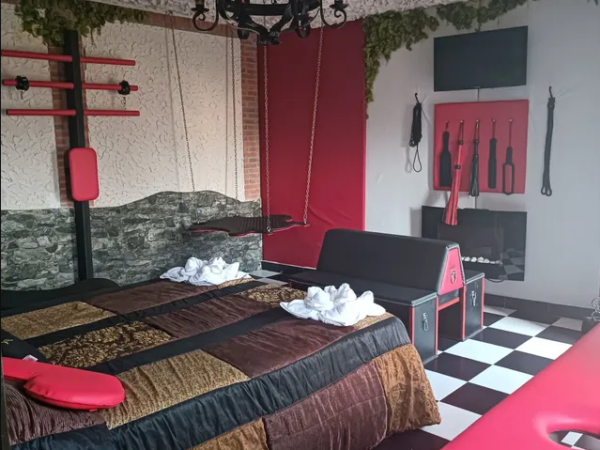 Hotel Villa Paraiso Vip Bilbao Mazmora BDSM