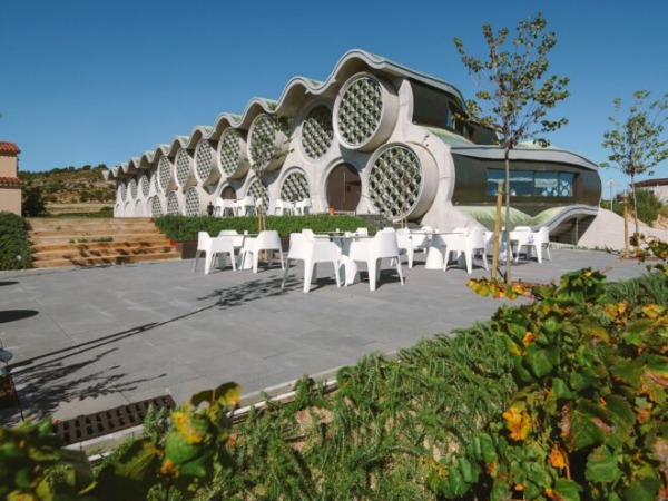 Hotel mas tinell bodega y hotel en vilafranca el edificio
