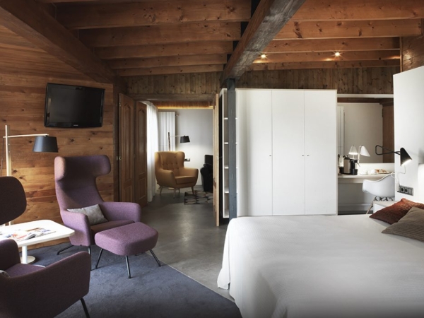 Hotel romántico Montsant en xàtiva valencia la habitacion lila
