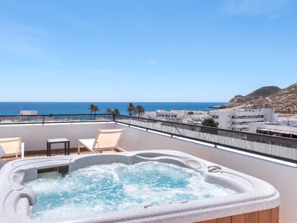 Hotel romántico cala chica en Alicante de hotels arrecife recomendado por secret love hotels
