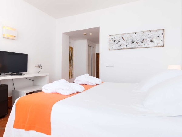 Hotel romántico cala chica en Alicante la habitacion