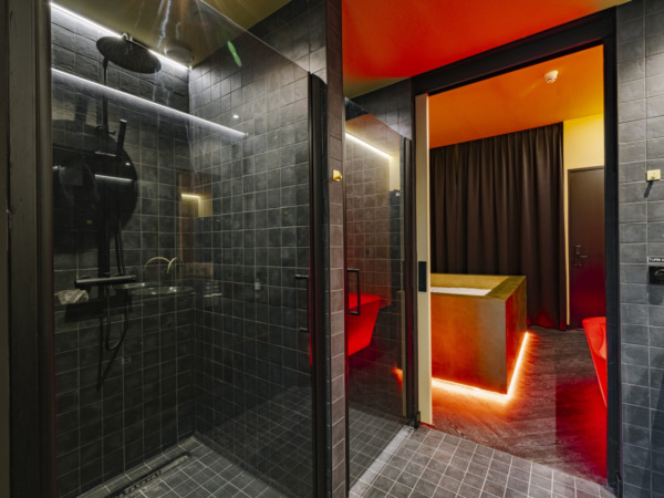 Love Hotel Supper Amsterdam Baño Champagne Suite