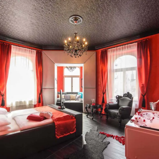 Love Hotel Viena Liebes Hotel Viena Cama Doble Habitacion Jacuzzi Petalos Cava Silla Copas Cuero Espejo