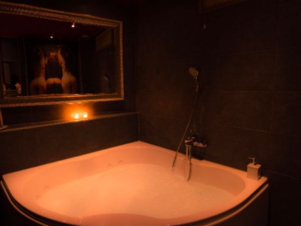 Te-Suite-Amsterdam-Jacuzzi