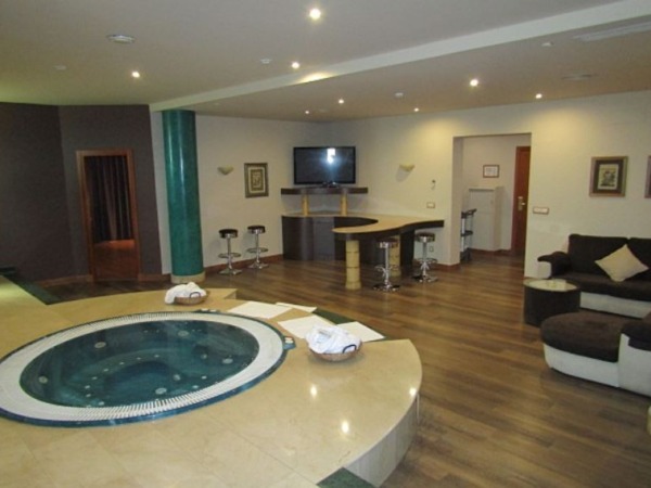 bar-room-al-kalat