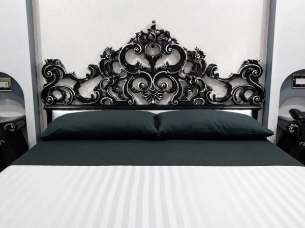 eros-room-3