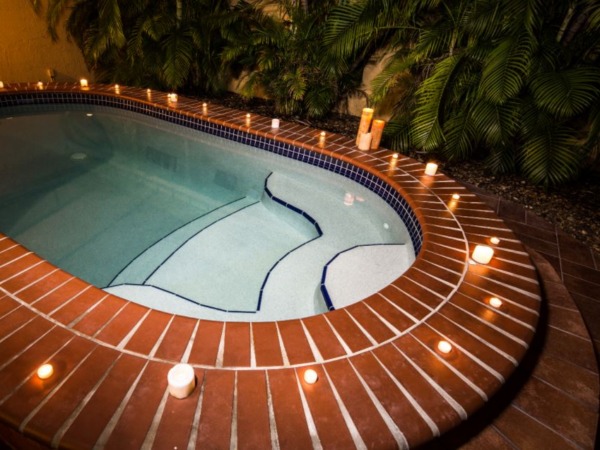 executive-miami-pool