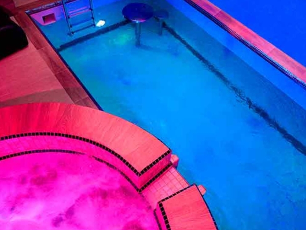 pasadena-room-pool