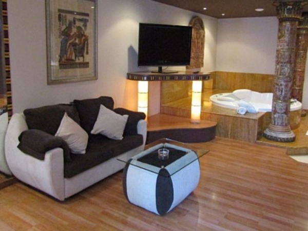 room-2-al-kalat