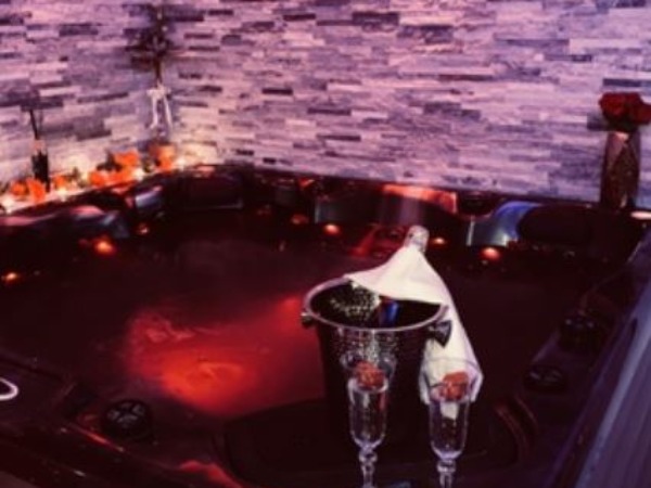 w-spa-jacuzzi